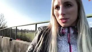 Public Piss auf über auf der Schnellspur mit HannaSecret