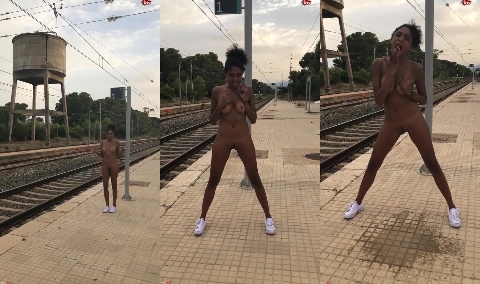 Öffentlich im Bahnhof mit Luna-Corazon